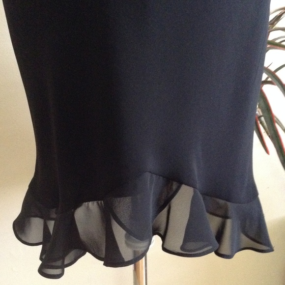 Evan-Picone Black Crepe & Chiffon Evening Dress - Picture 5 of 8